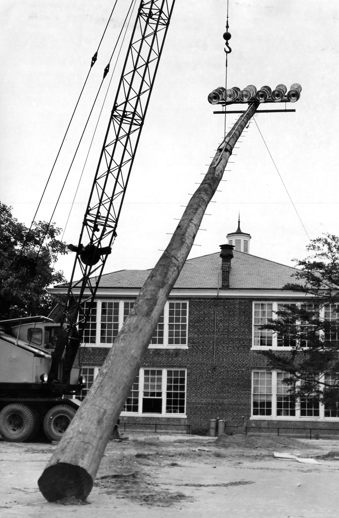 1961-07-18 pole.jpg